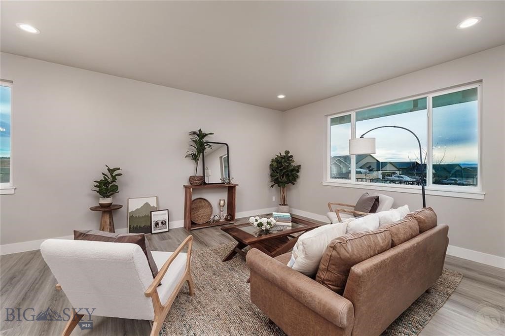 2304 Oriole Drive