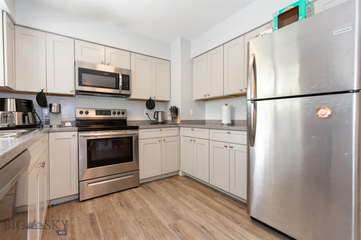 504 & 506 N 19th Avenue
