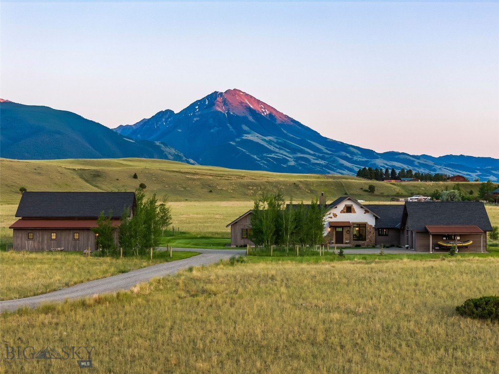 10 Brown Pony Trail