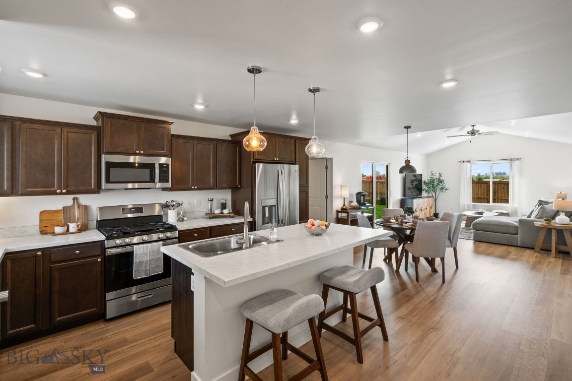 701 Ketchikan Dr, Belgrade