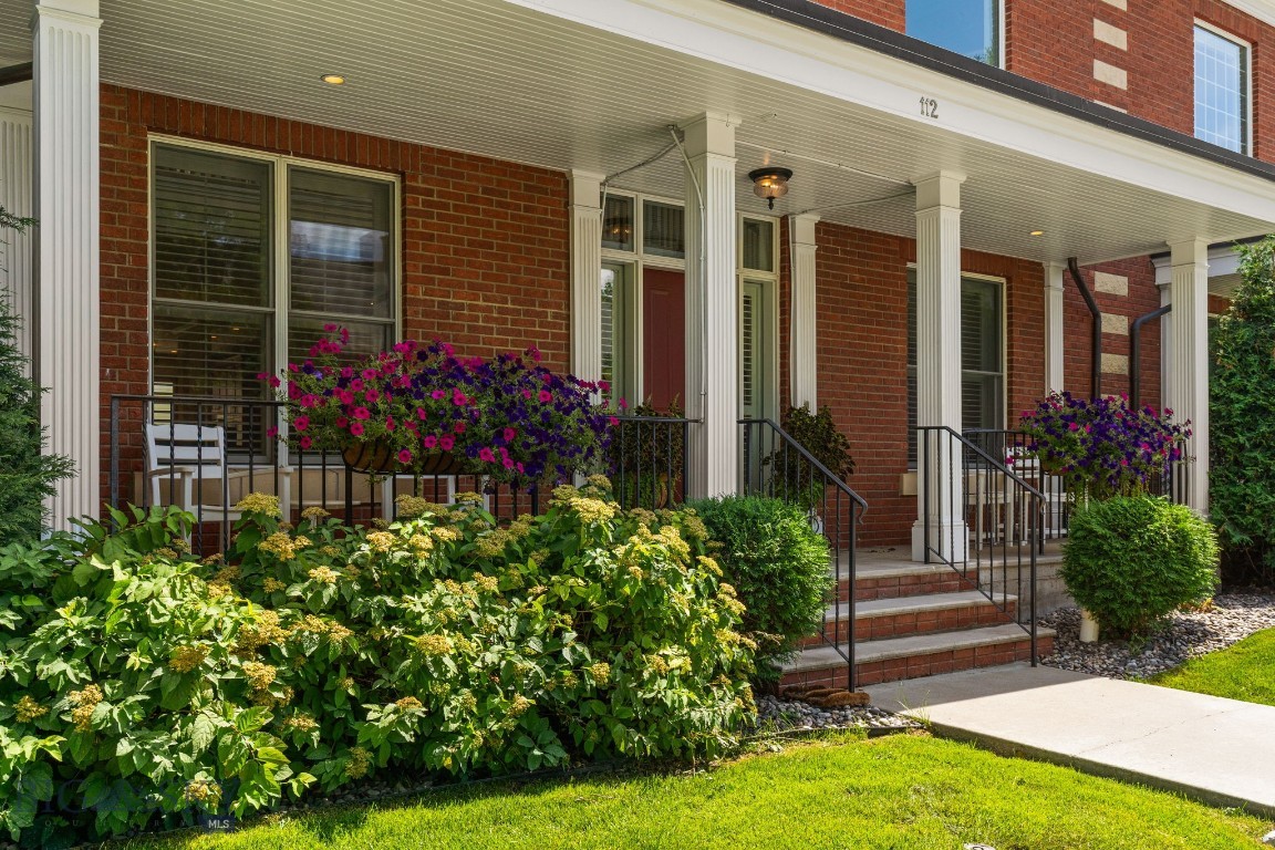 112 Village Downtown Boulevard