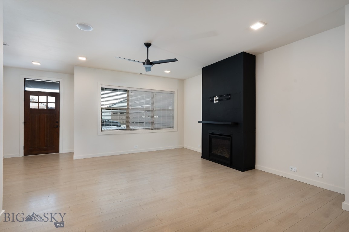 2128 Dennison Lane A & B