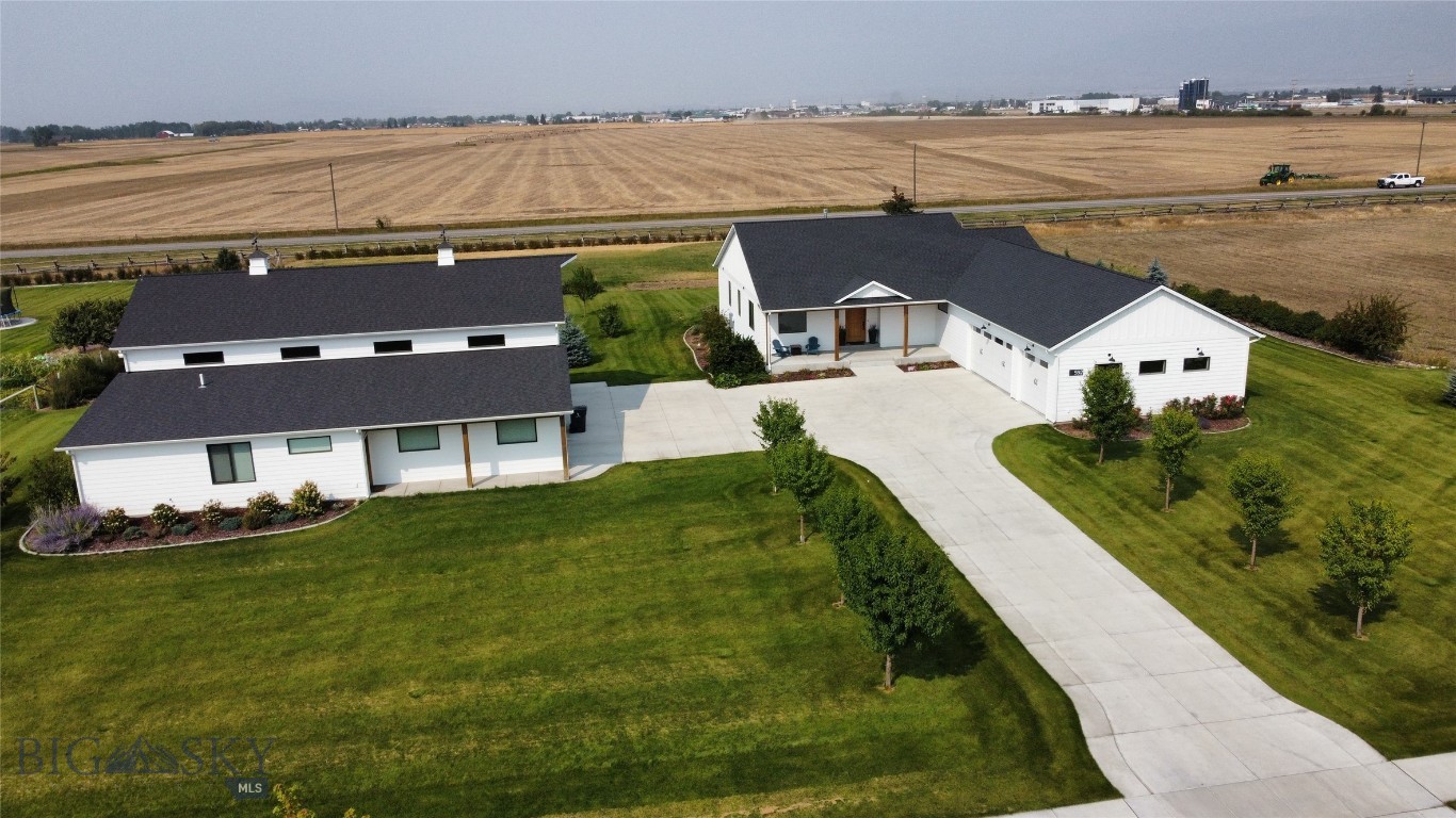 592 Stewart Loop