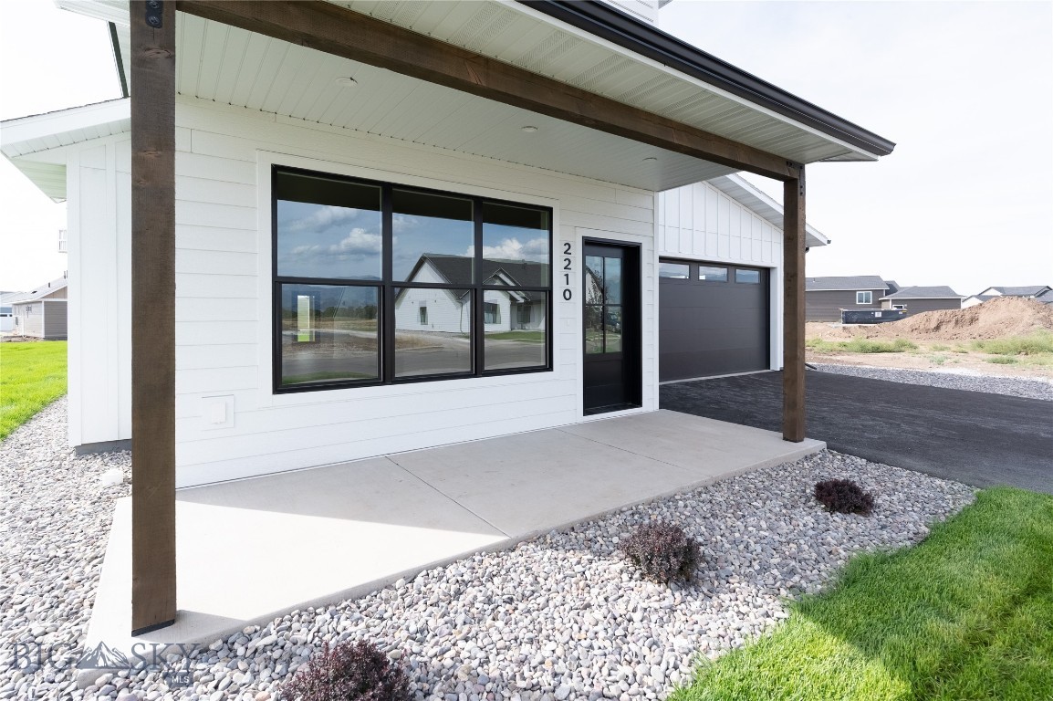 2210 Oriole Drive