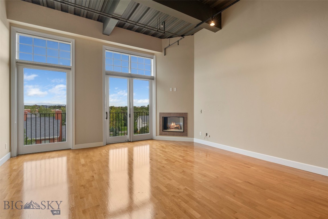 140 Village Crossing 4C