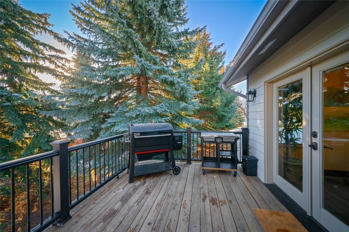 1757 Highland Boulevard 14