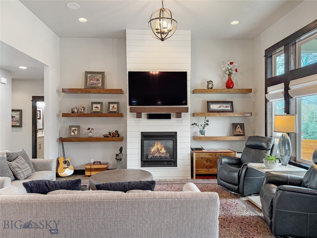 4117 Moonstone Drive