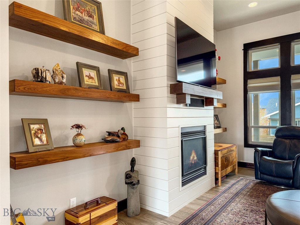 4117 Moonstone Drive