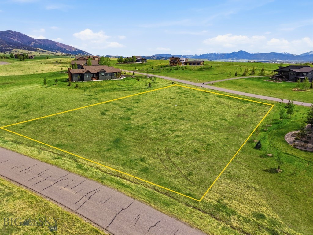 52 Moon Shadow, Bozeman