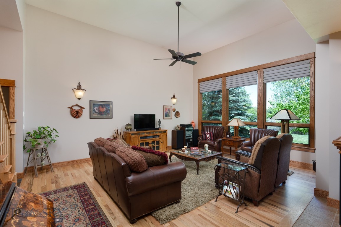 3925 Rain Roper Drive