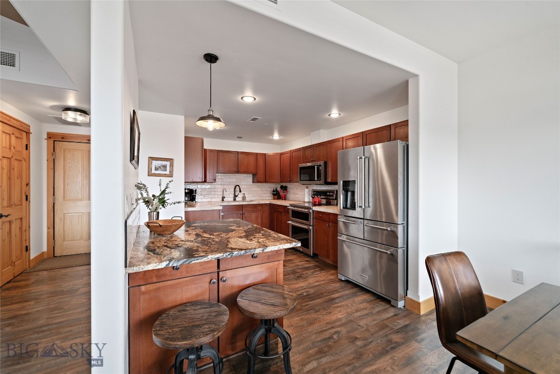 424 E Main Street E