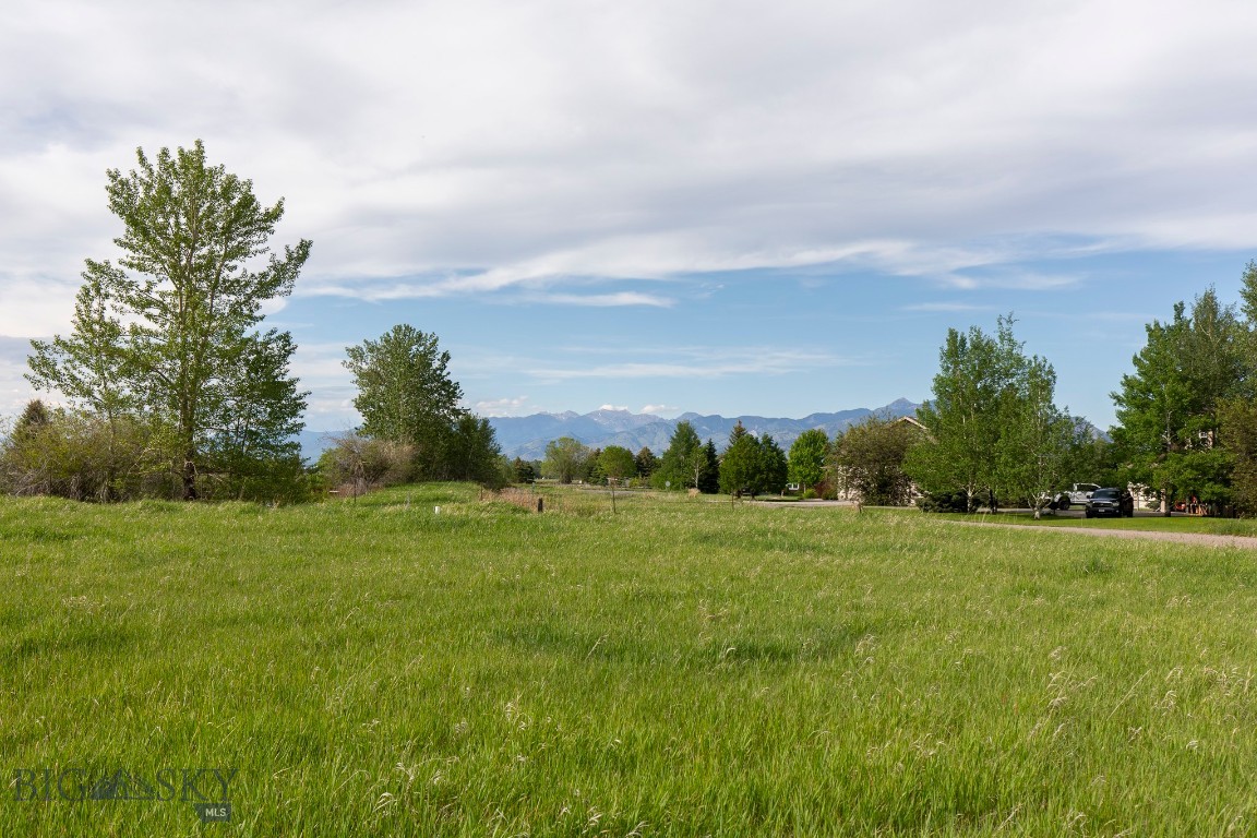 Lot 7 Maya Way