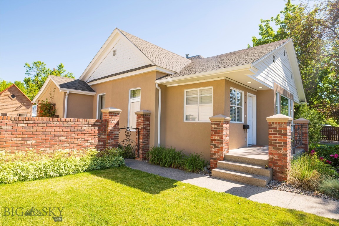 519 W Mendenhall