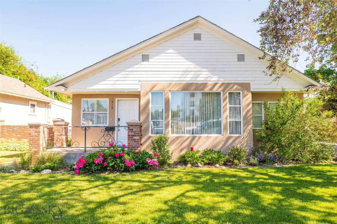 519 W Mendenhall