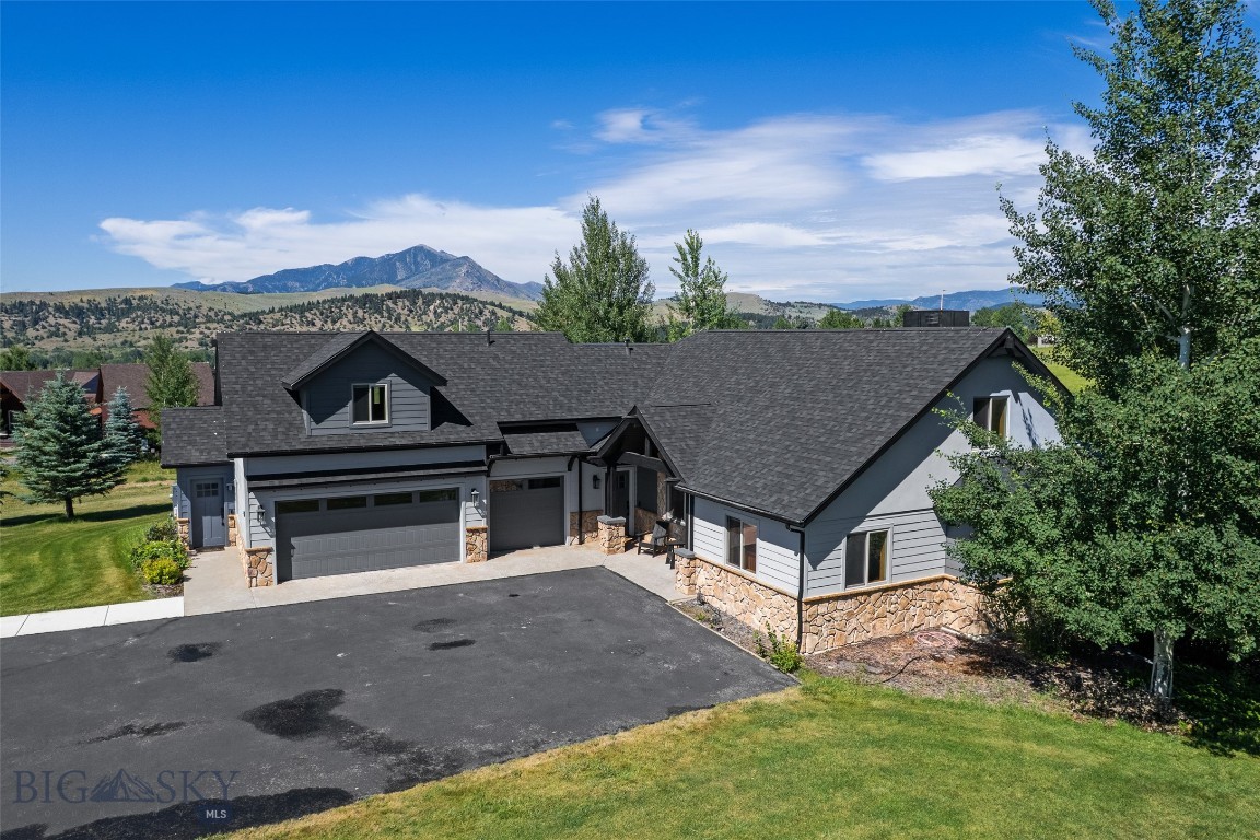 455 Dulohery Lane