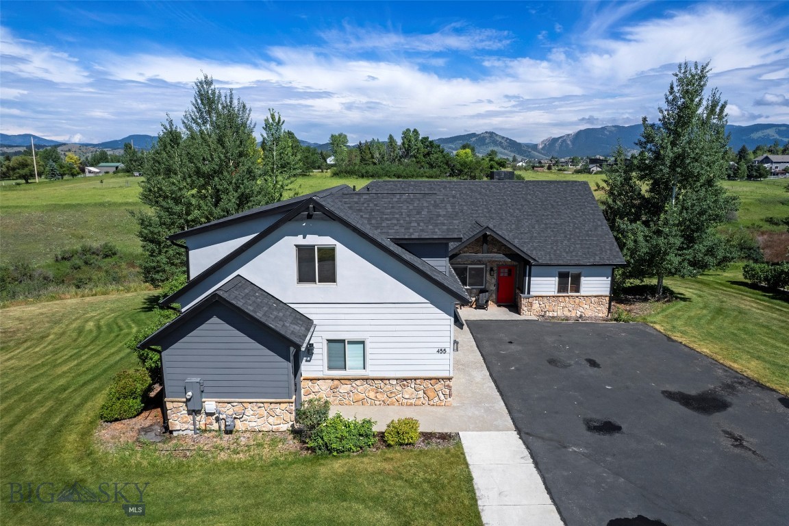 455 Dulohery Lane