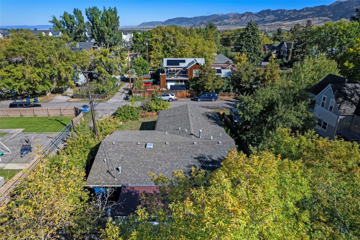 210 W Short Street