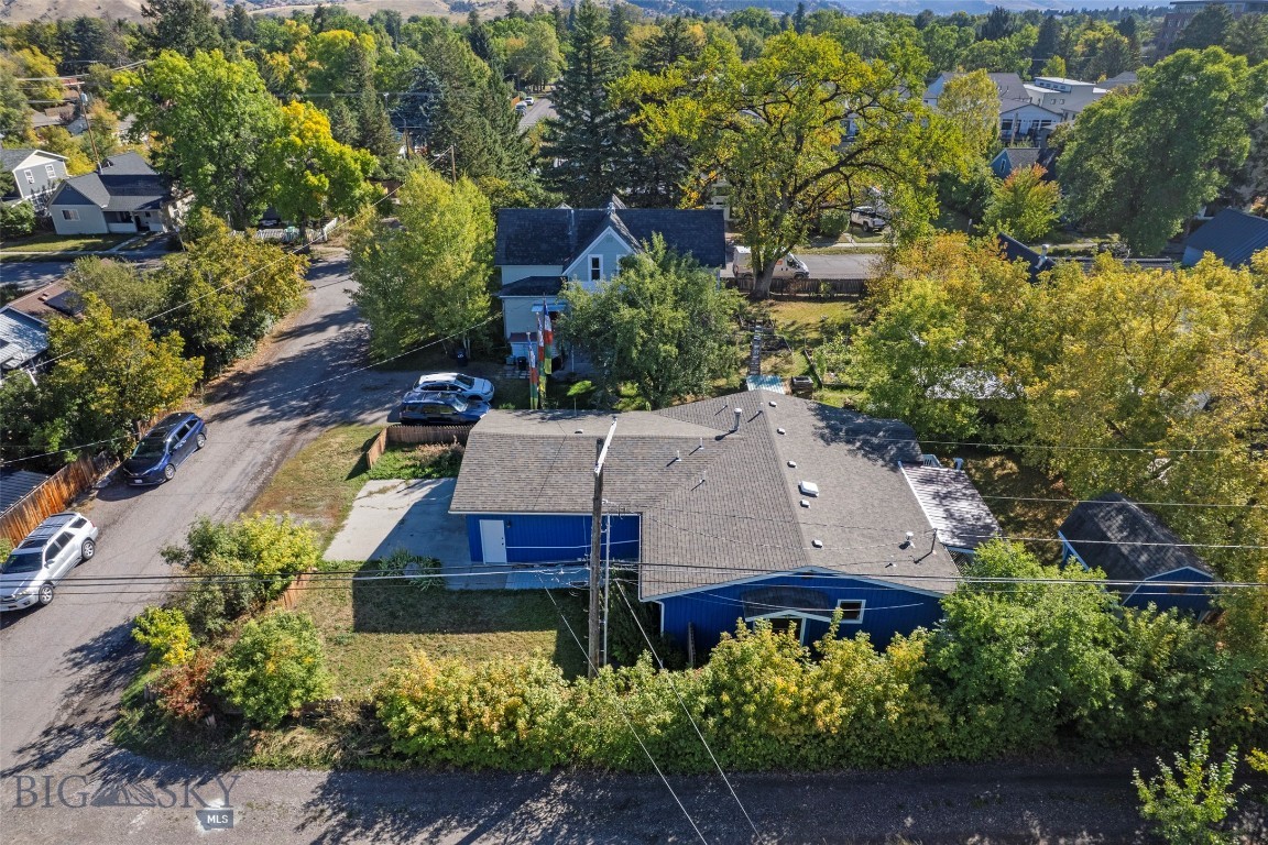 210 W Short Street