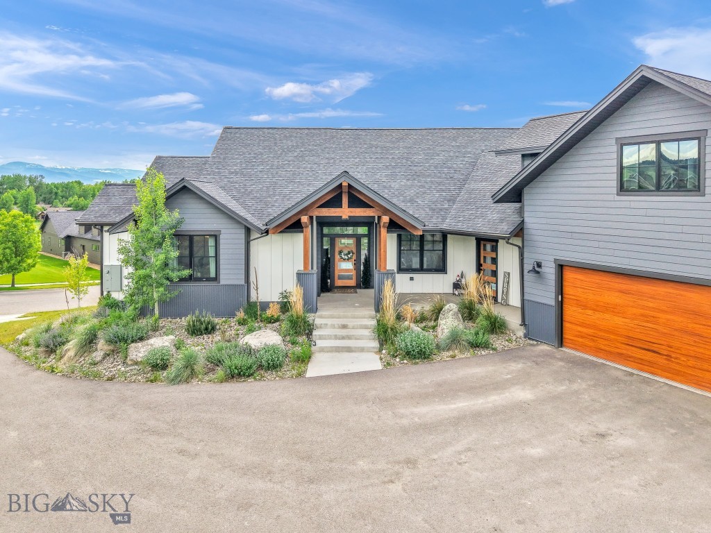 557 St Andrews