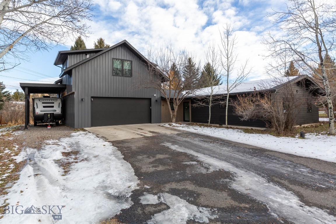 42 Hitching Post, Bozeman