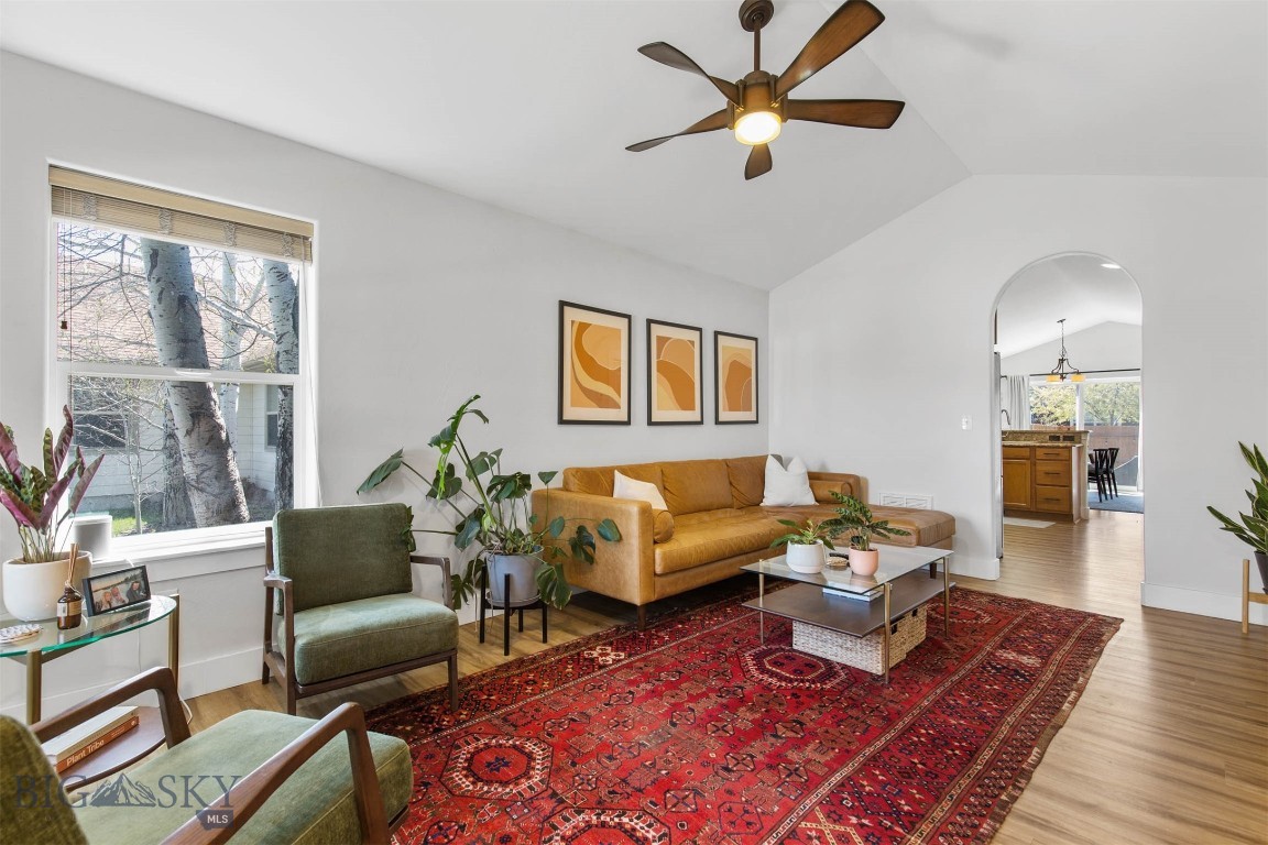 3858 Annie Street