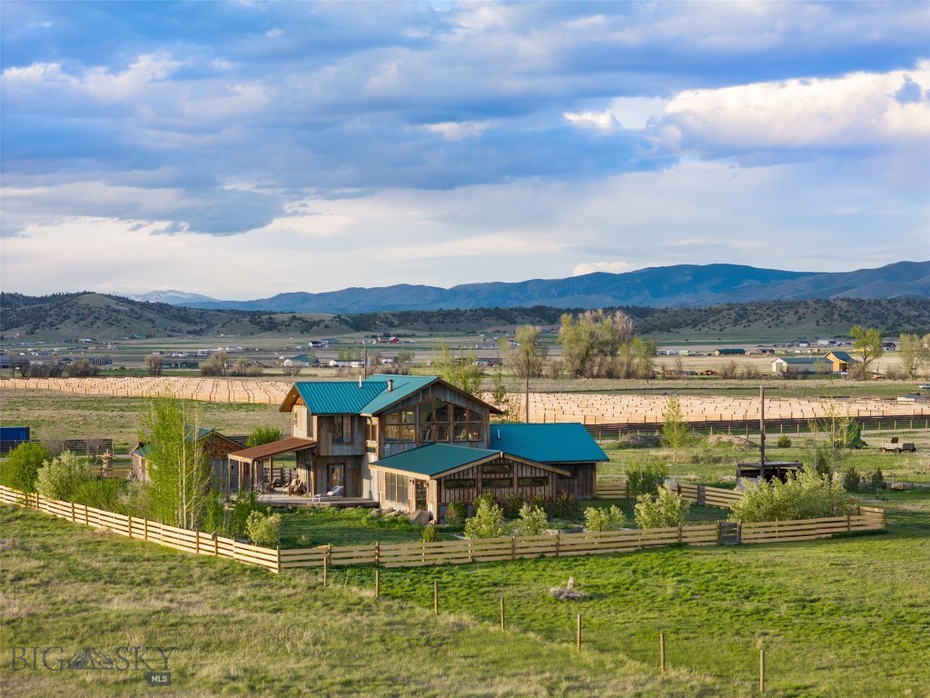 11111 Juniper Road, Three Forks