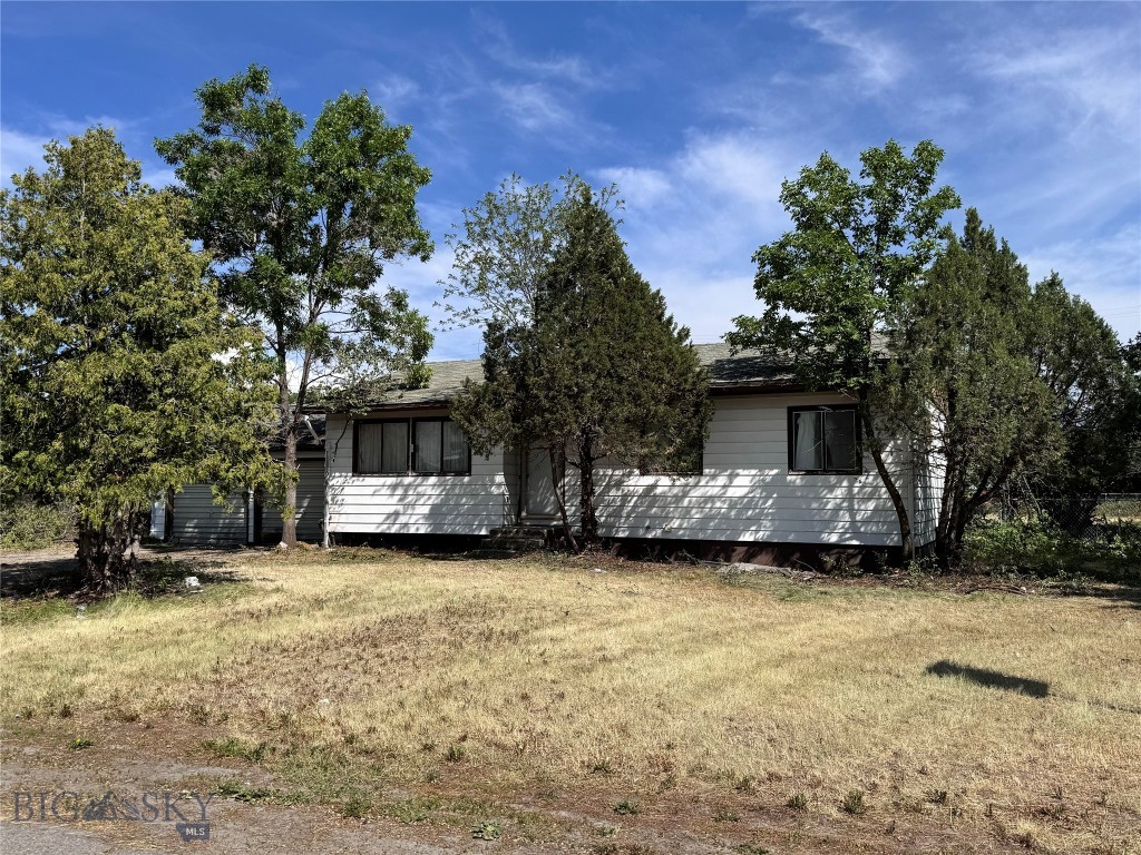 114 N Hoffman