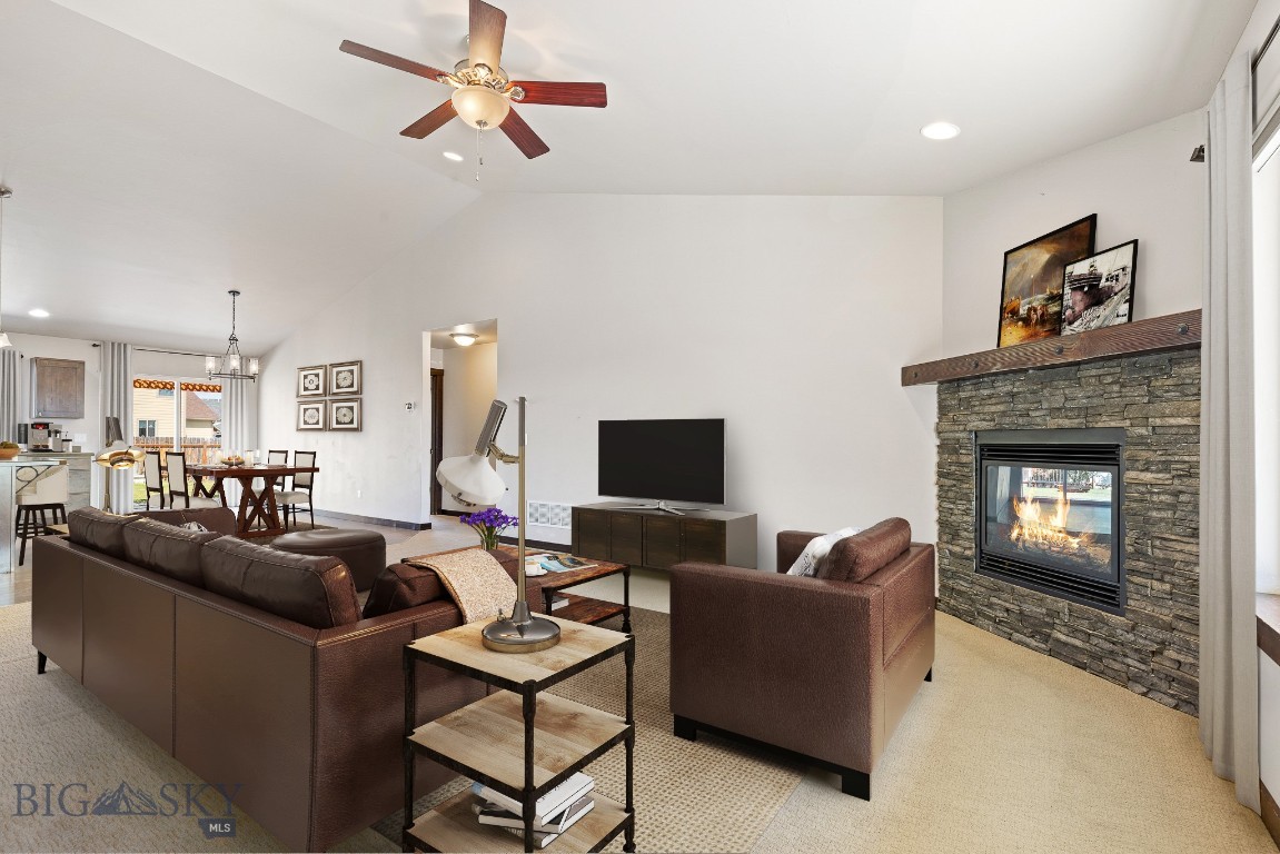 343 Stewart Loop