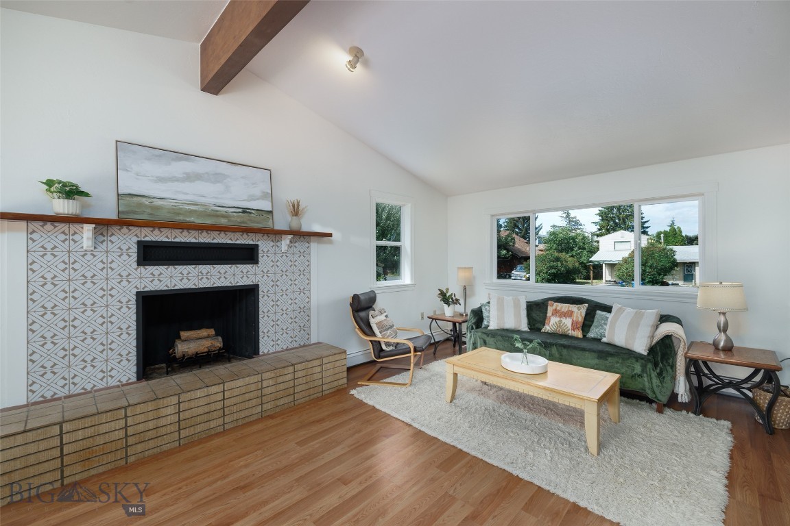 1608 Alder Court