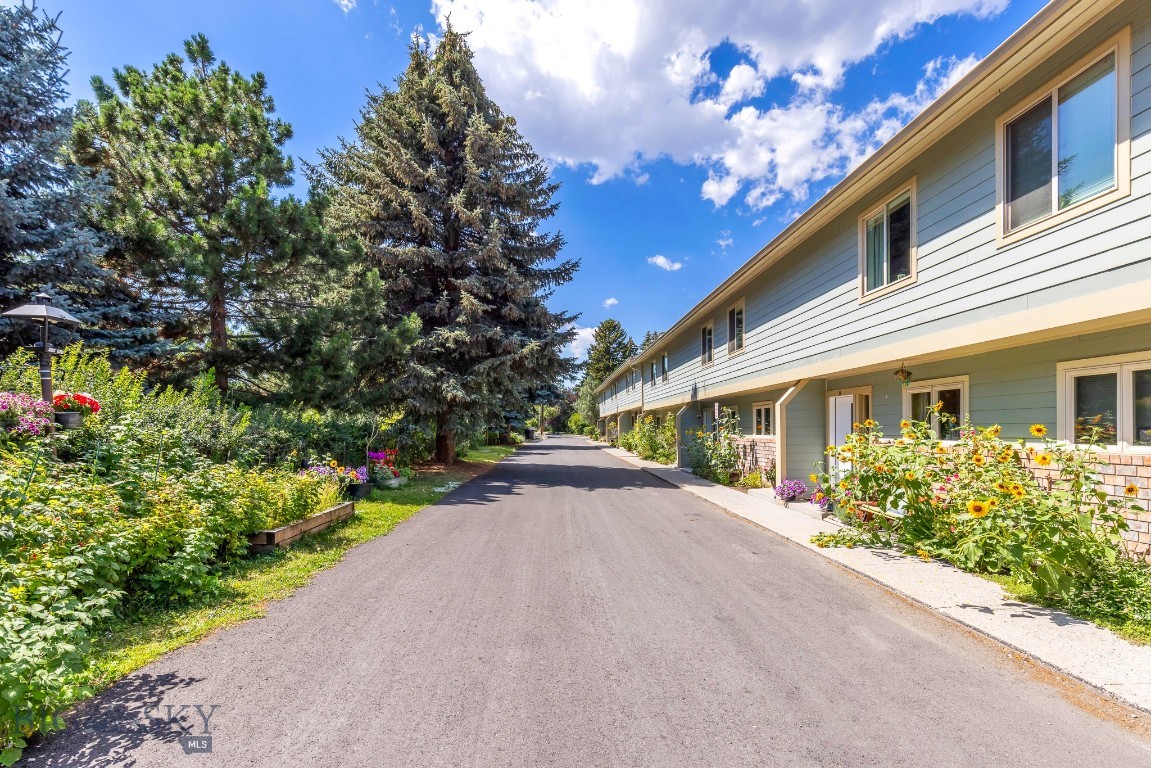 610 Dell Place 10