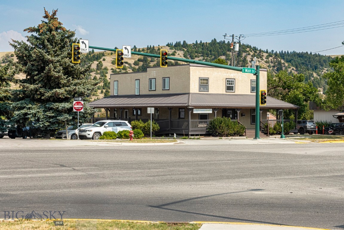 1315 E Main Street