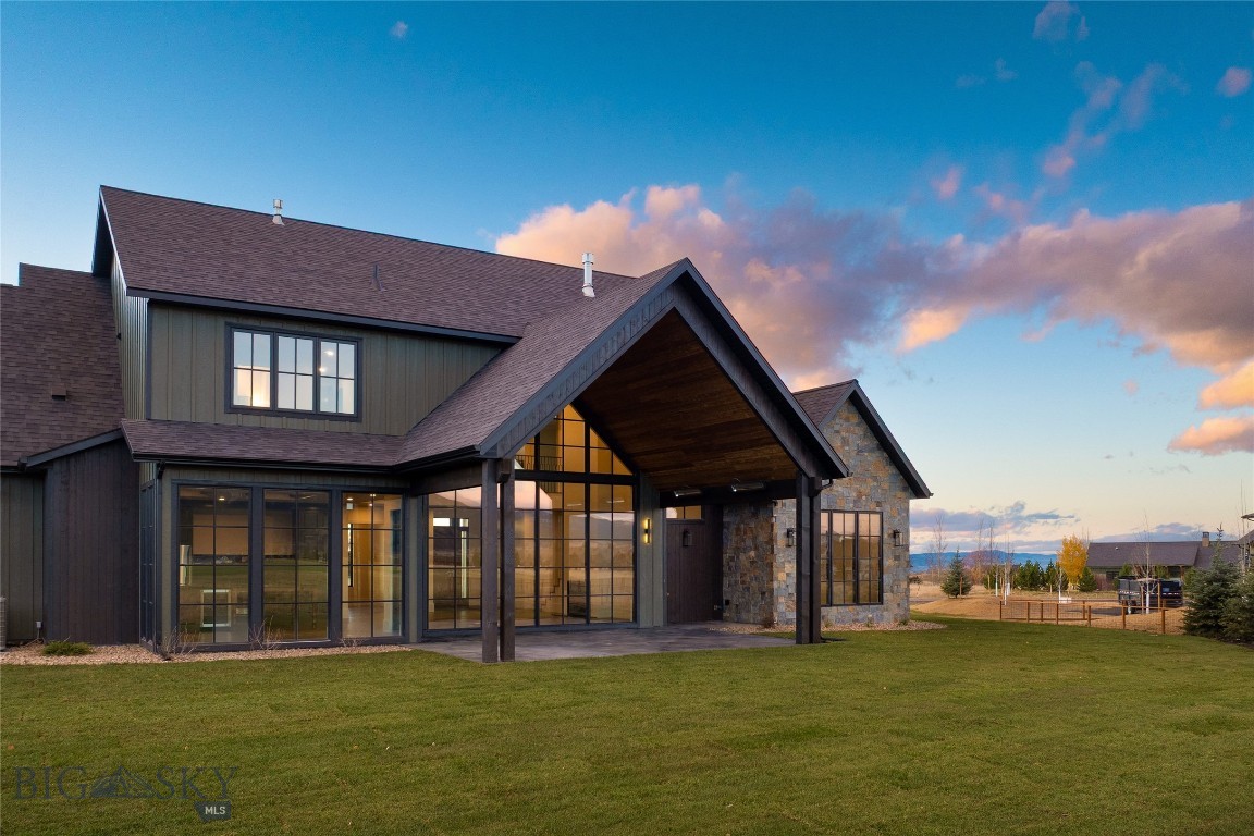 657 Hyalite View Drive