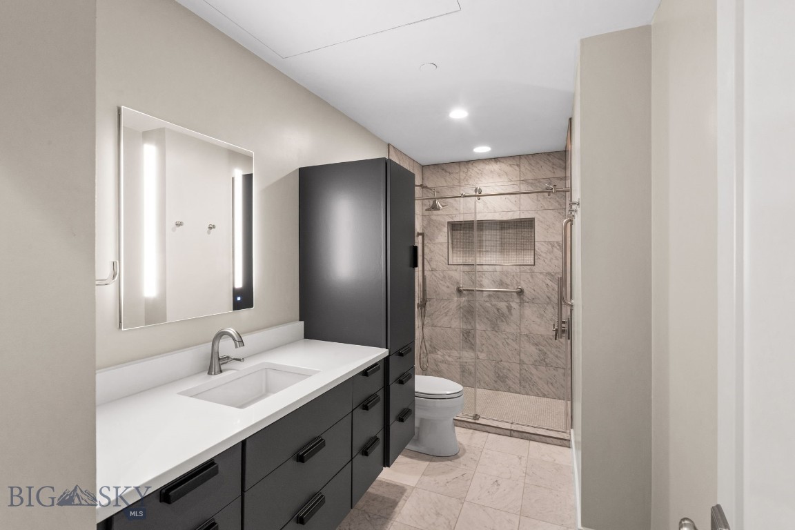 5 W Mendenhall Street 414