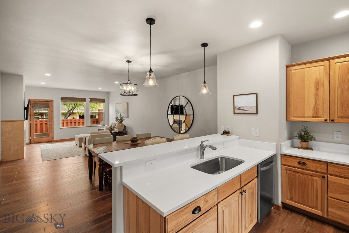 2390 W Beall Street 2