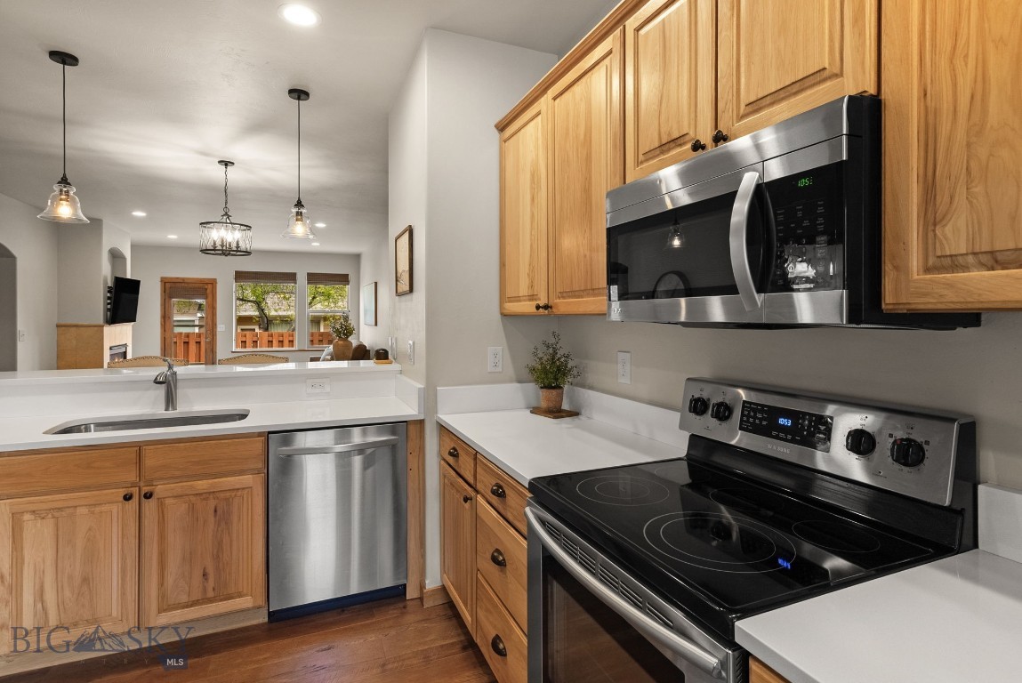 2390 W Beall Street 2