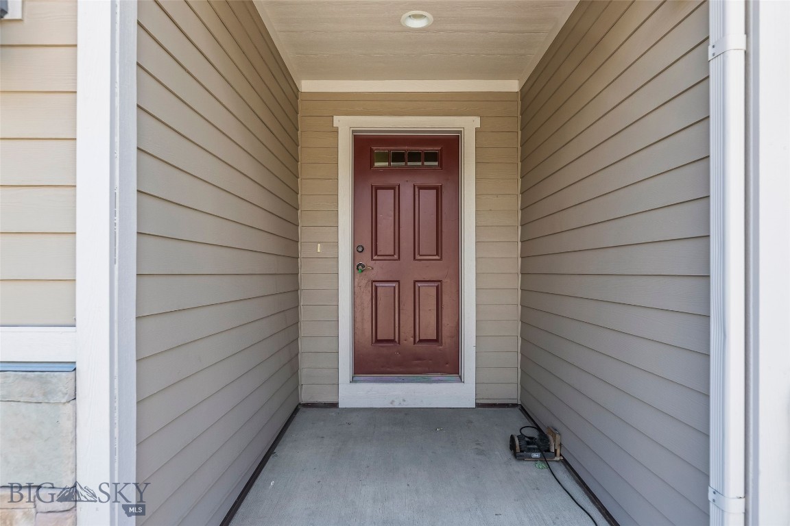 2863 N 27th 1
