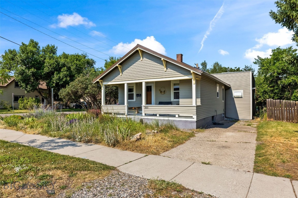 303 N Broadway