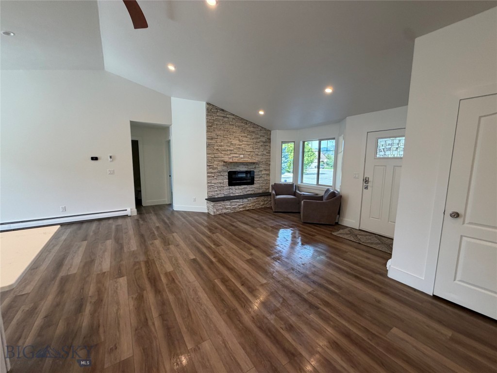 217 Lillian Way