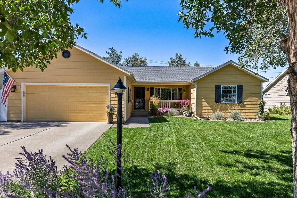 323 W River Rock Road