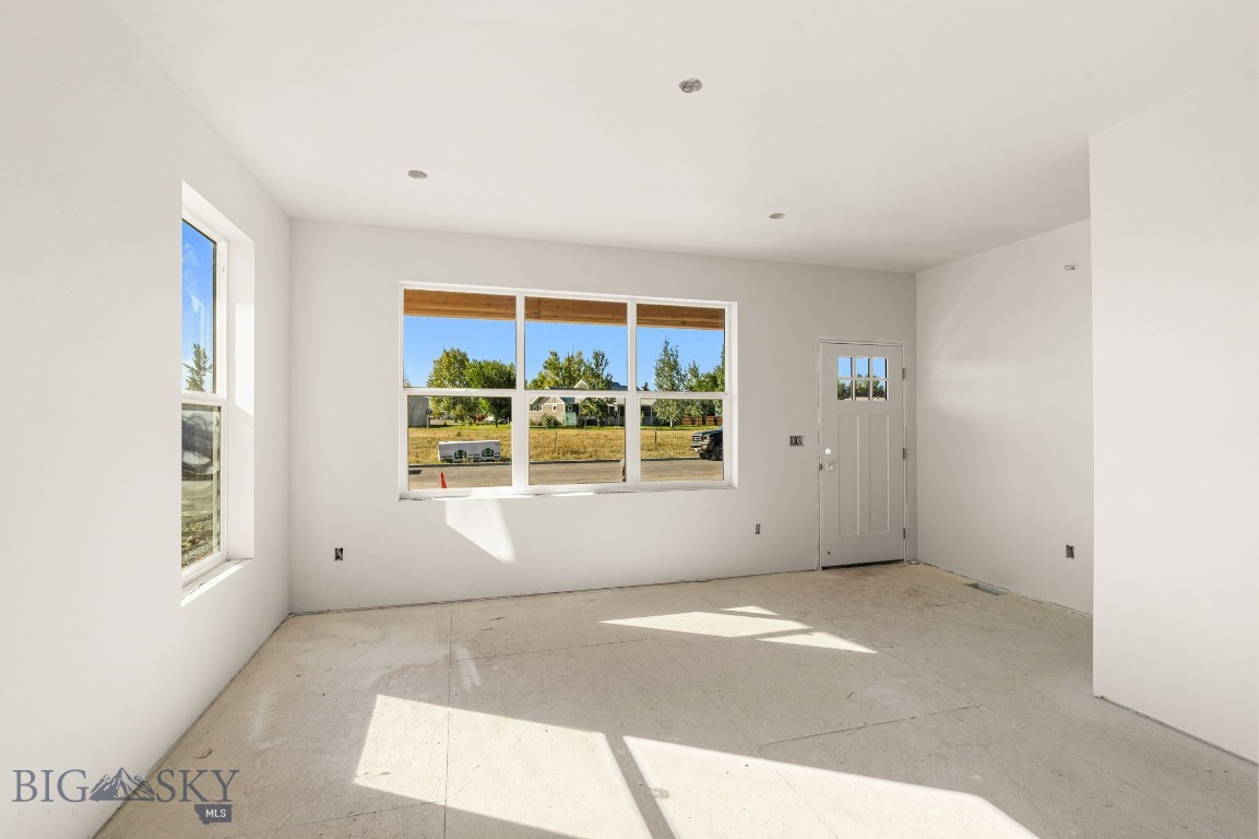 827 Spaniel Lane
