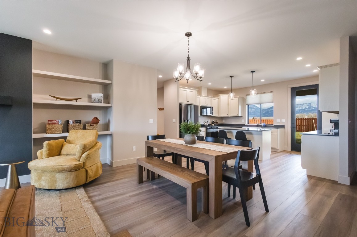 2219 Oriole Drive