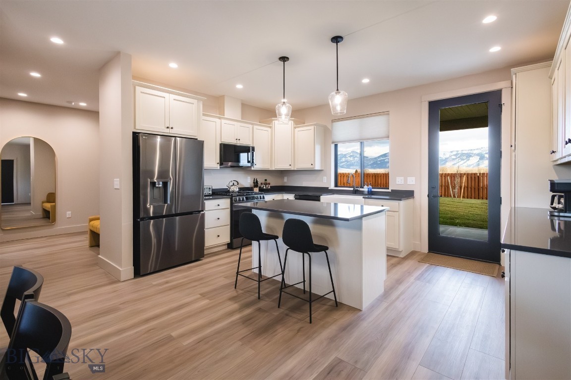 2219 Oriole Drive