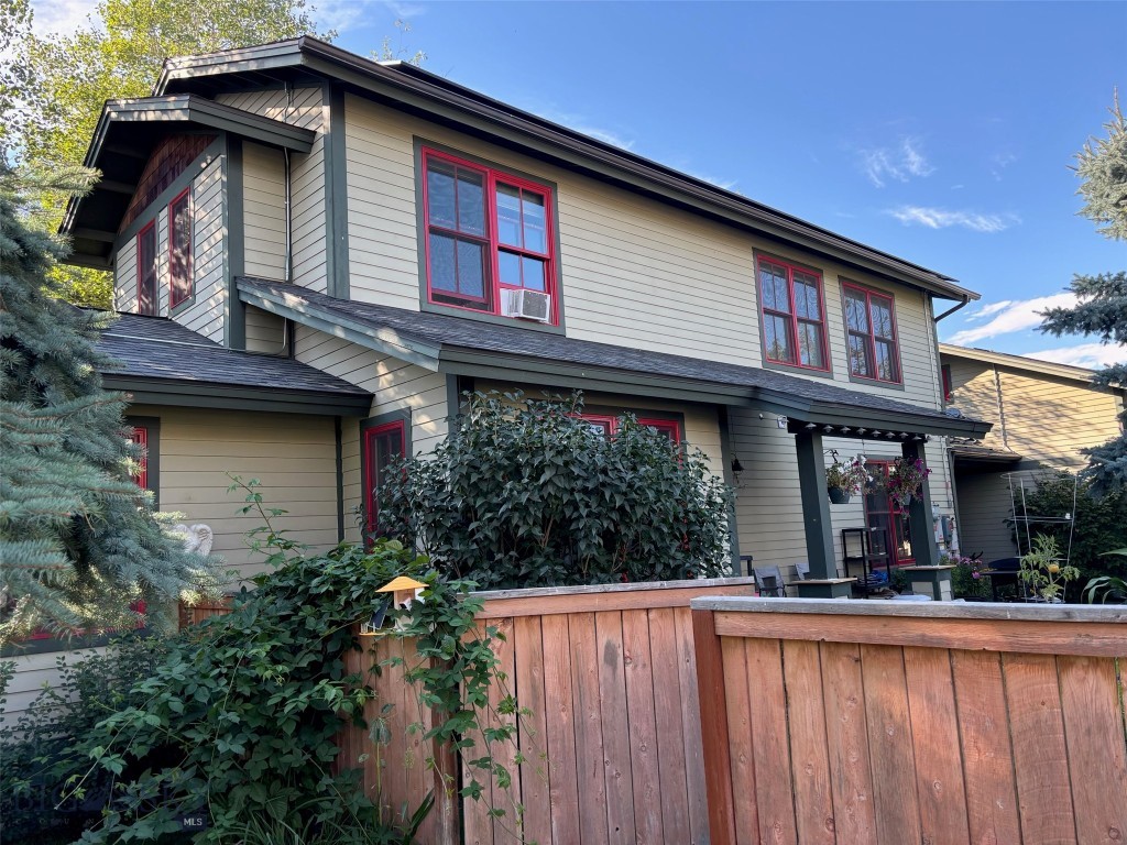 4605 W Babcock Street