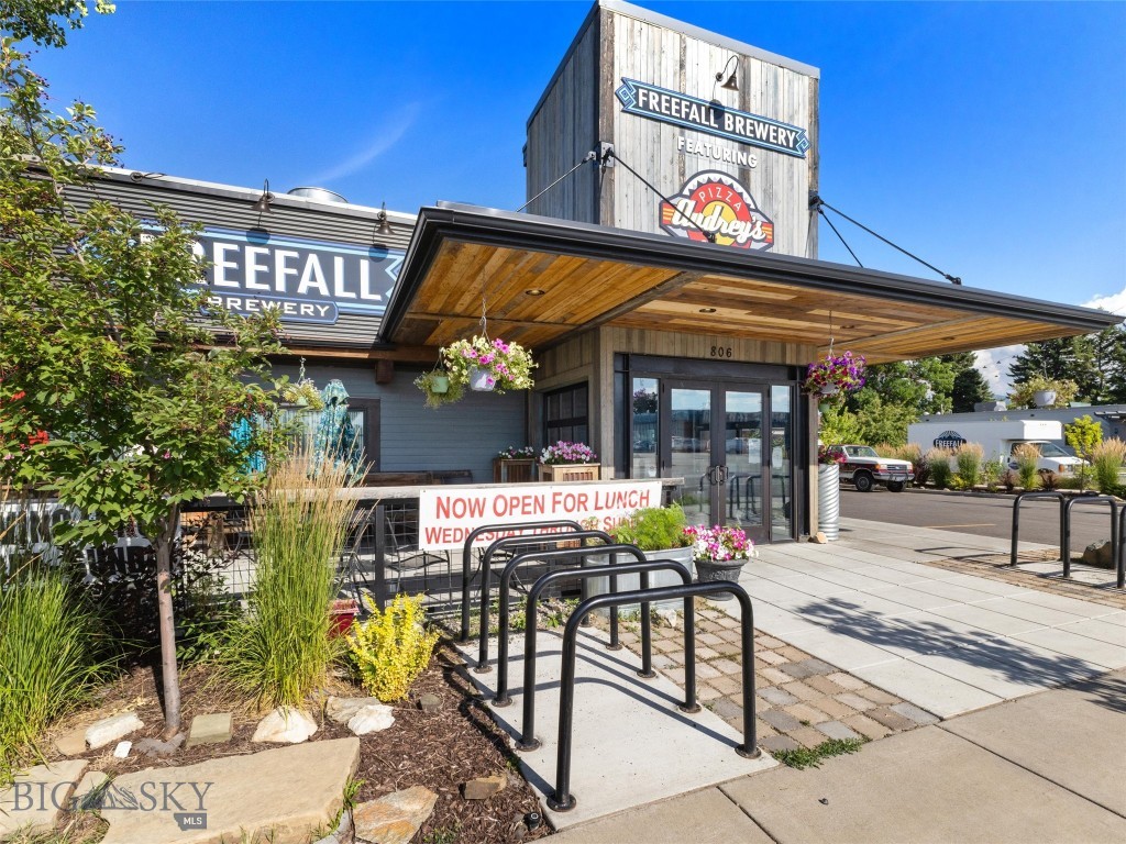 806 N 7th Avenue