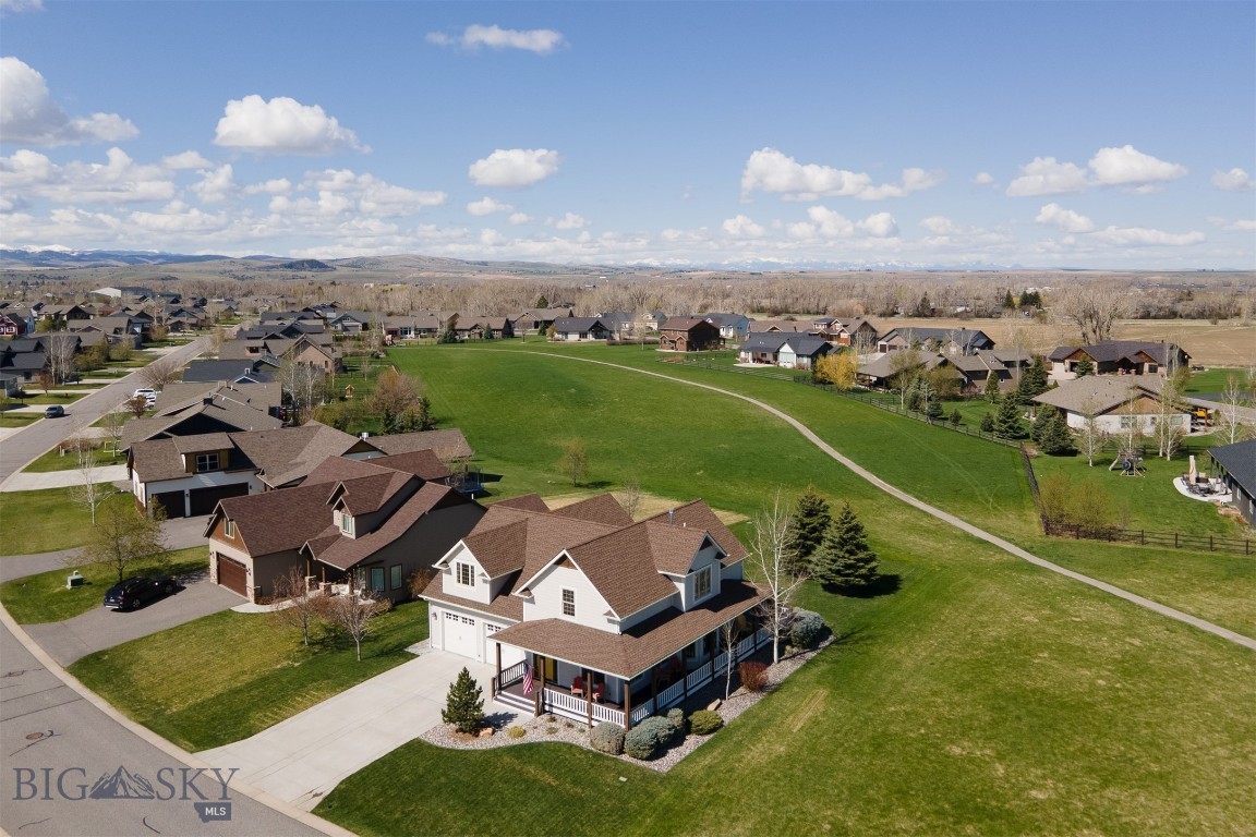 423 Parklands Trail