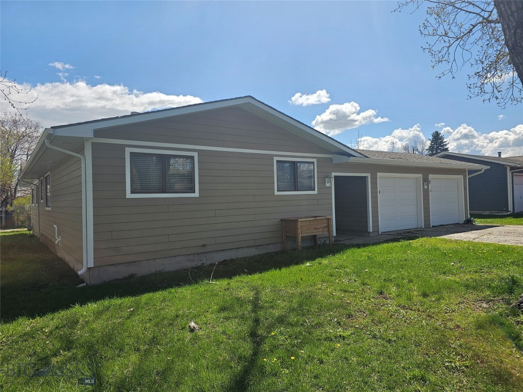 402 & 404 N 19th Avenue