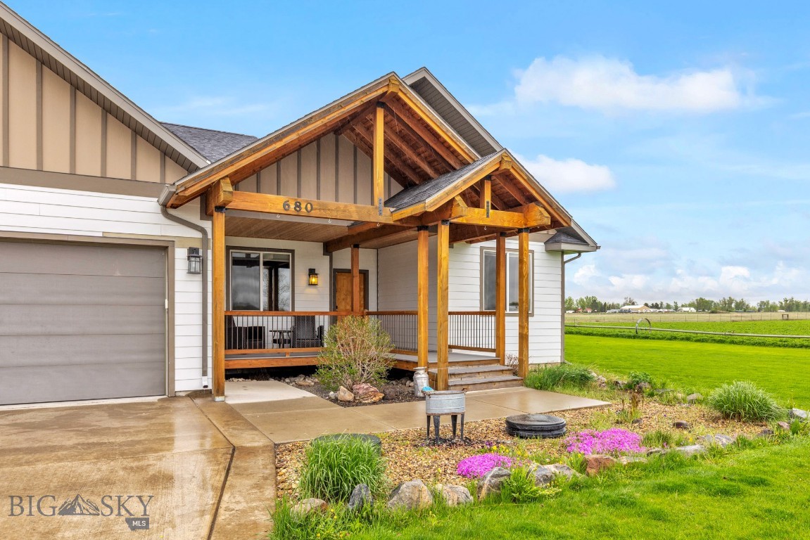 680 Countryside Lane
