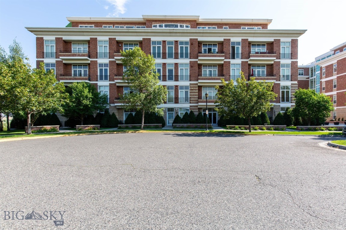 150 Village Crossing Way 1J