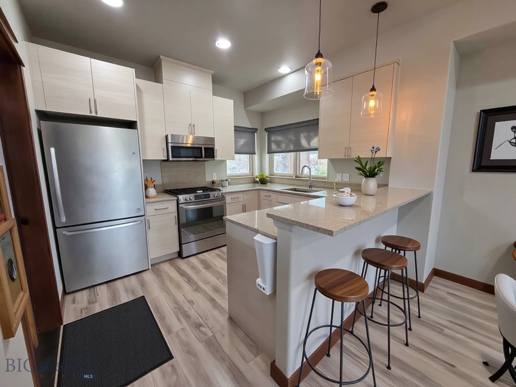 3349 N 27th 24