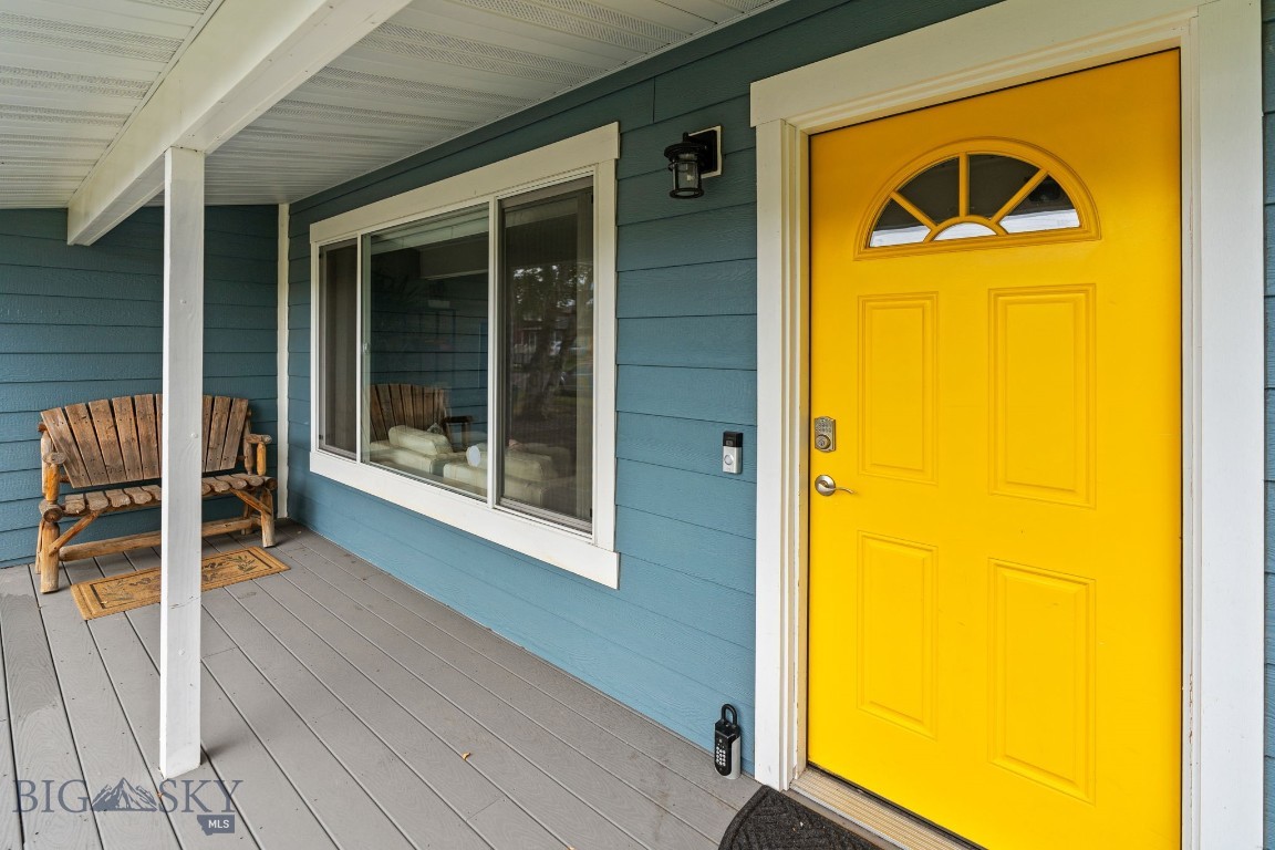 323 N 20th Avenue